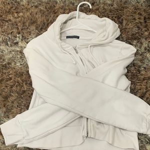 ‼️WHITE BRANDY MELVILLE CROPPED ZIP UP‼️